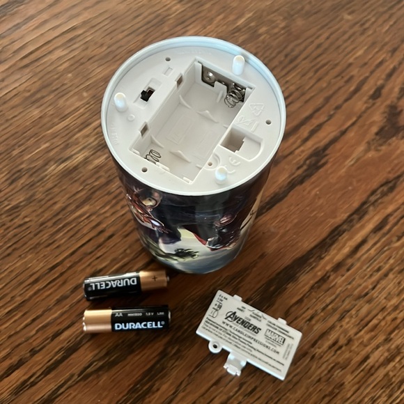 Marvel Avengers Flameless Flicker Color Changing Kids Bed Side led Candle - Picture 12 of 13